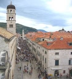 Datei:Stradun, Dubrovnik, Croatia.JPG